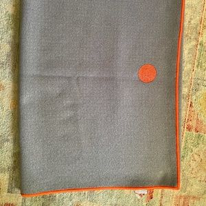 Manduka Yogitoes mat towel